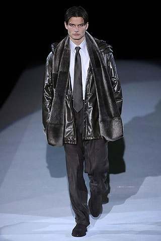 Giorgio Armani / - 2009-2010